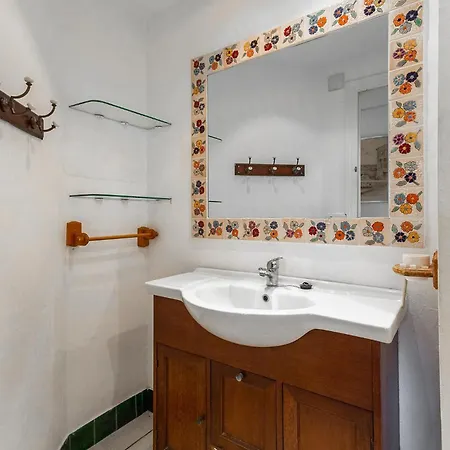 Holiday home Beautiful In With House Sea View